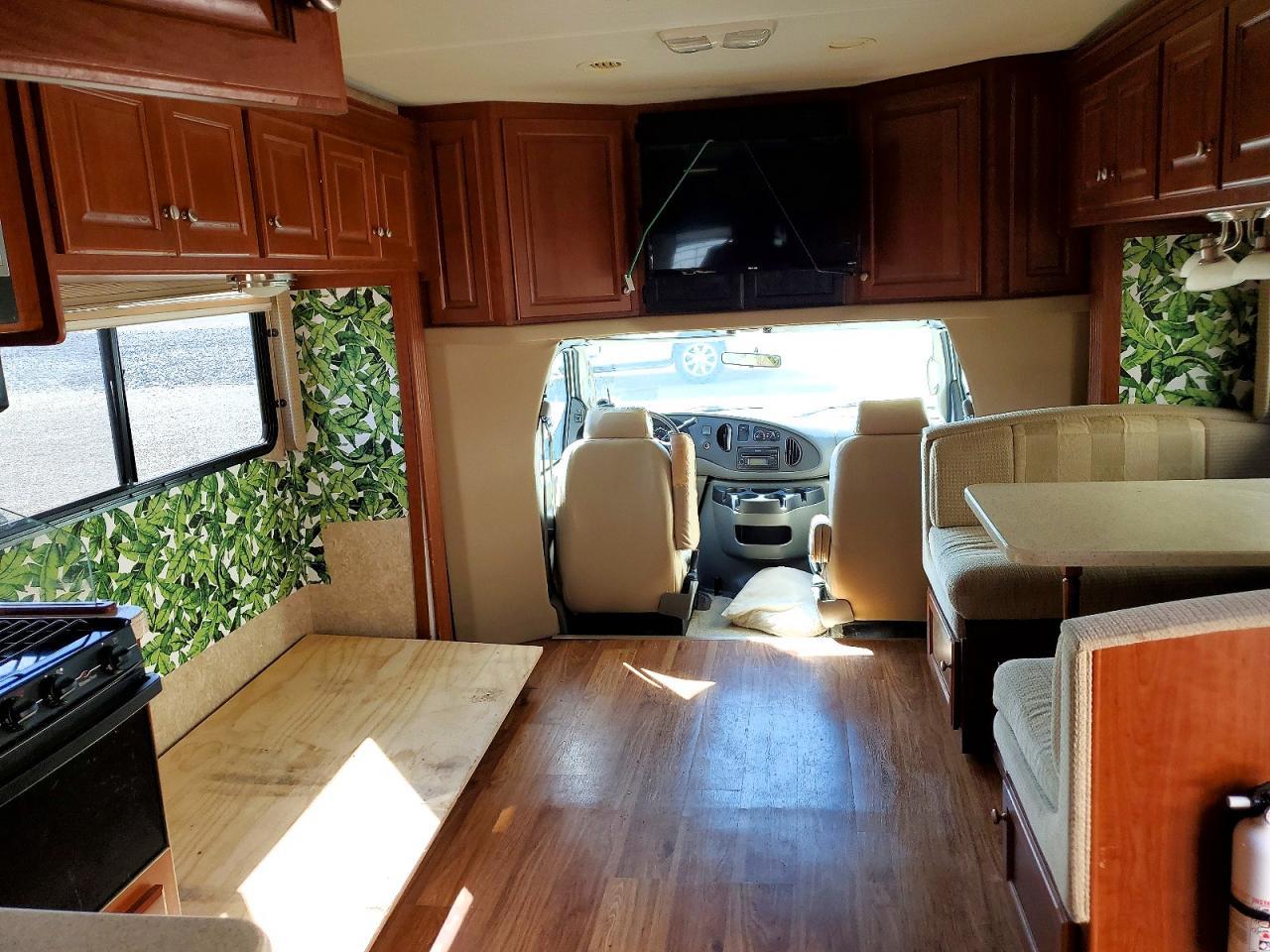 2006 Ford E450 Recreational Vehicle - Фото 5