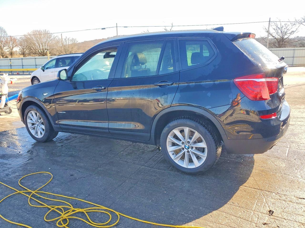 2017 BMW X3 xDrive28I - Фото 2
