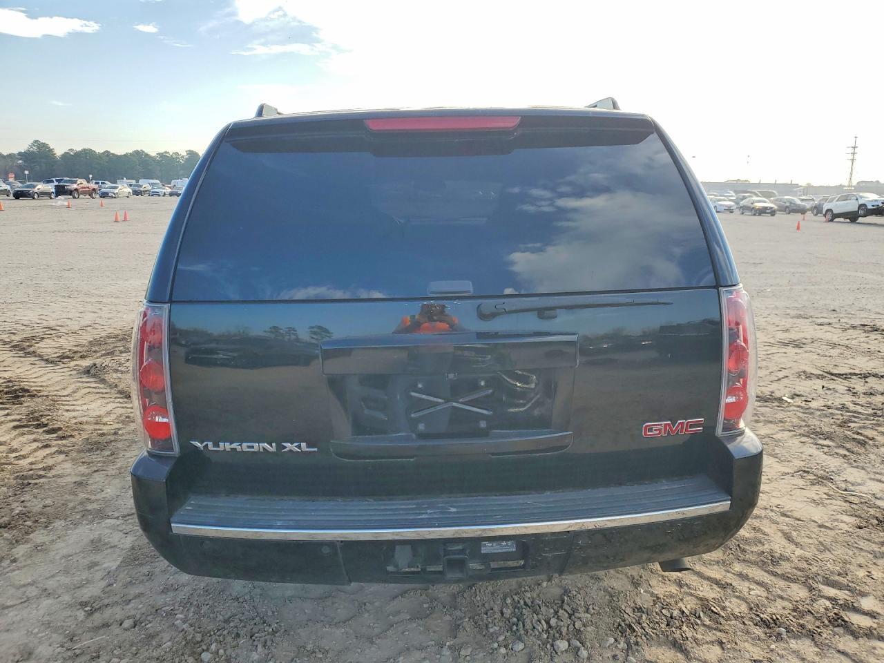 2013 GMC Yukon Xl Denali - Image 6