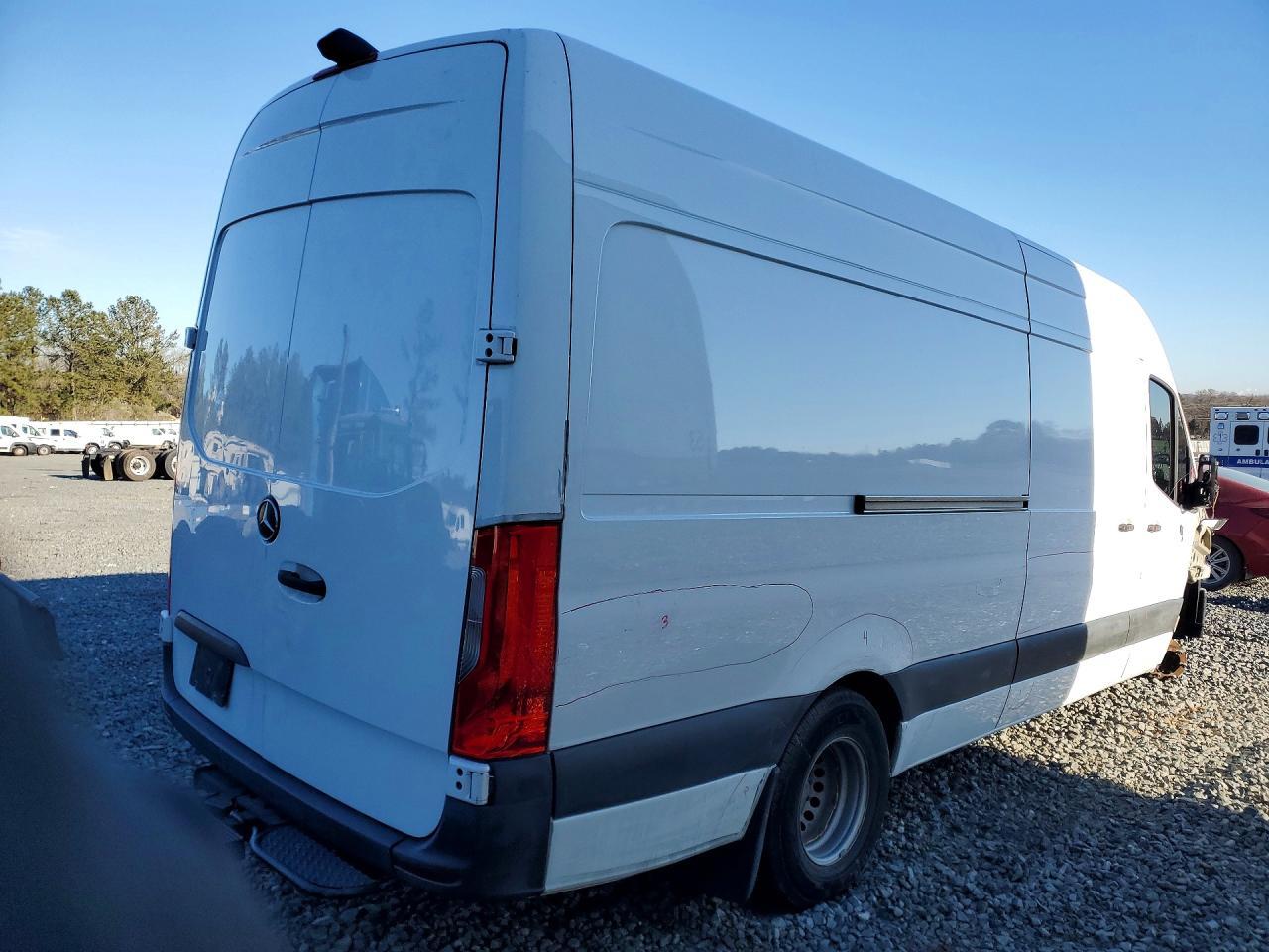 2019 Mercedes Benz Sprinter Utility / Service Van - Image 3