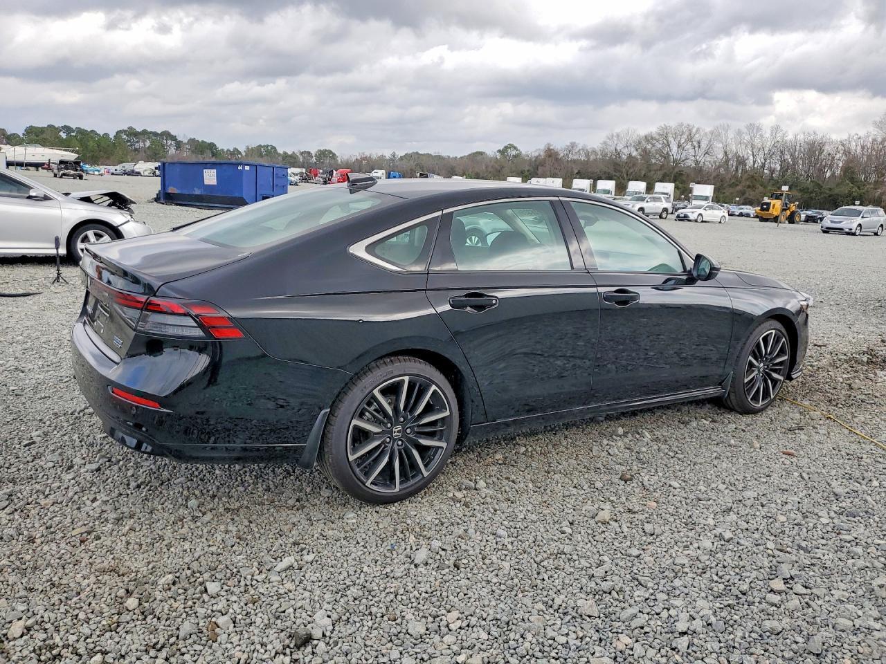 2025 Honda Accord Touring Hybrid - Фото 3