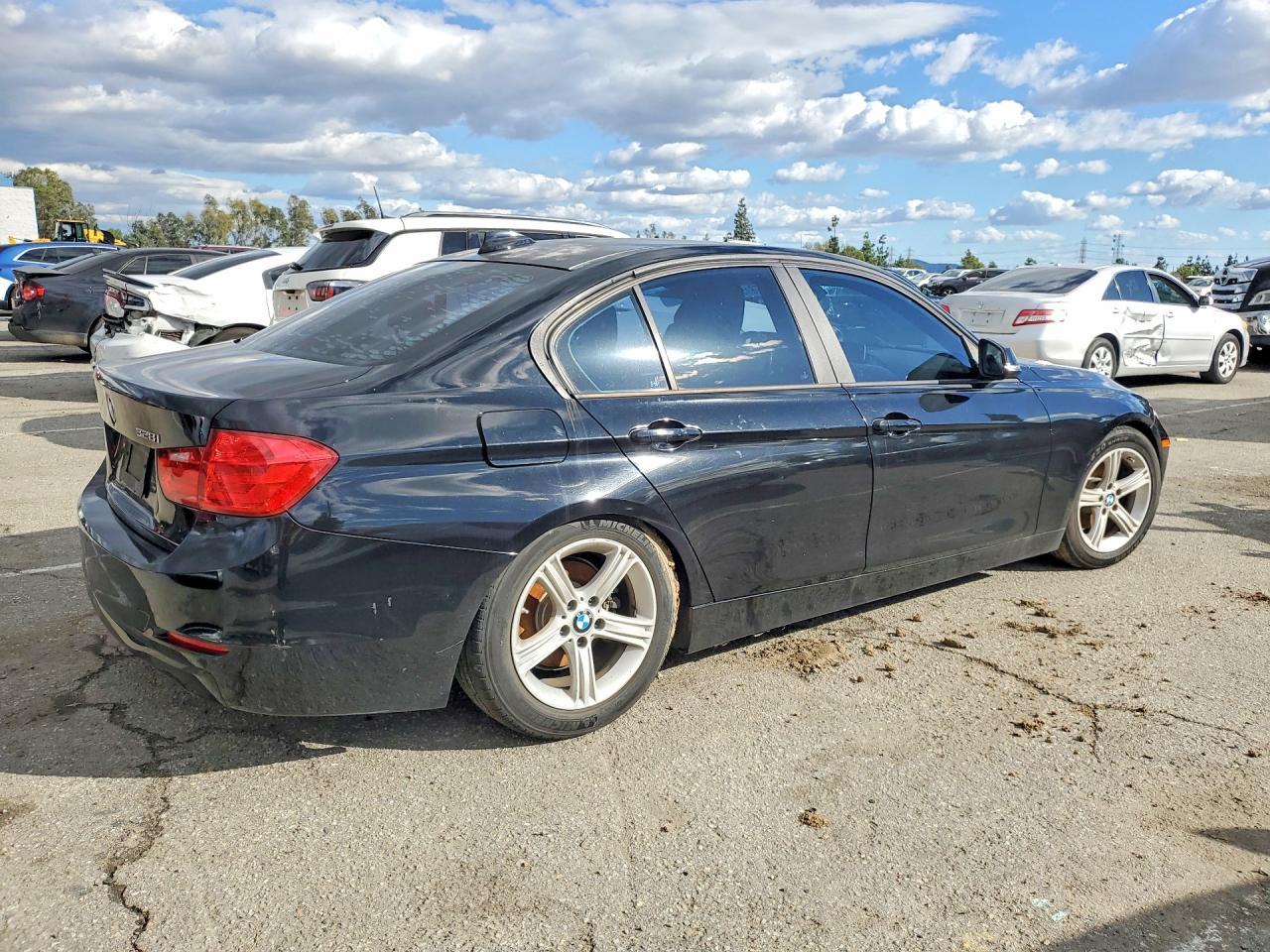2014 BMW 328 I Sulev - Фото 3