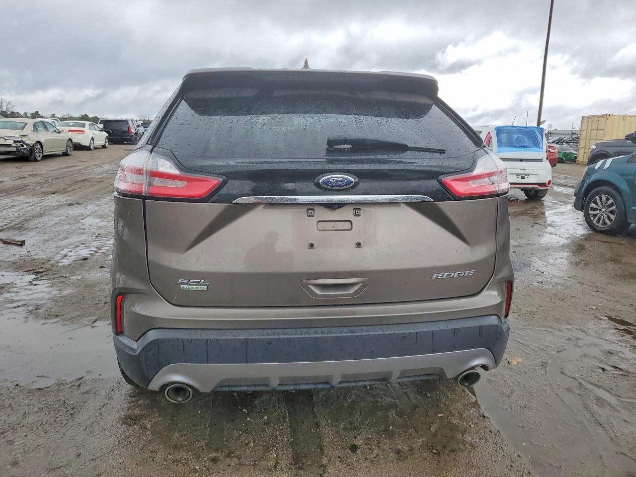2019 Ford Edge - Фото 6