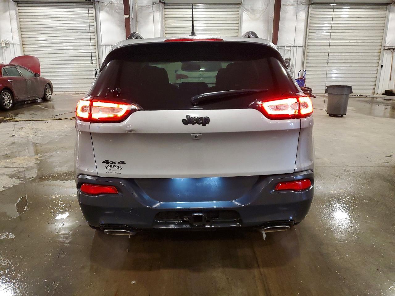 2015 Jeep Cherokee Latitude - Image 6