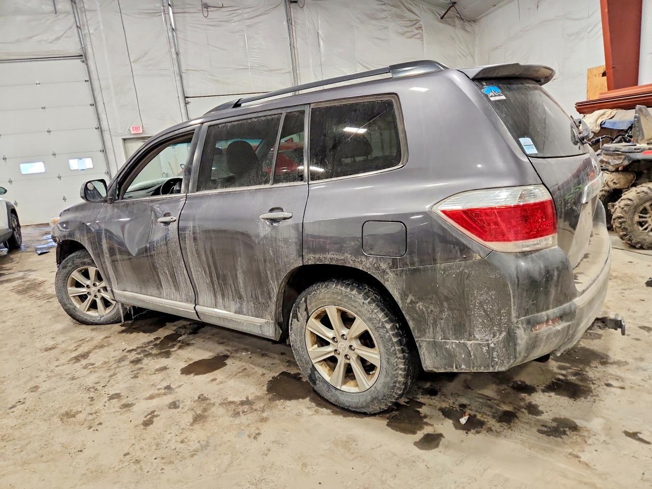 2011 Toyota Highlander Base - Фото 2