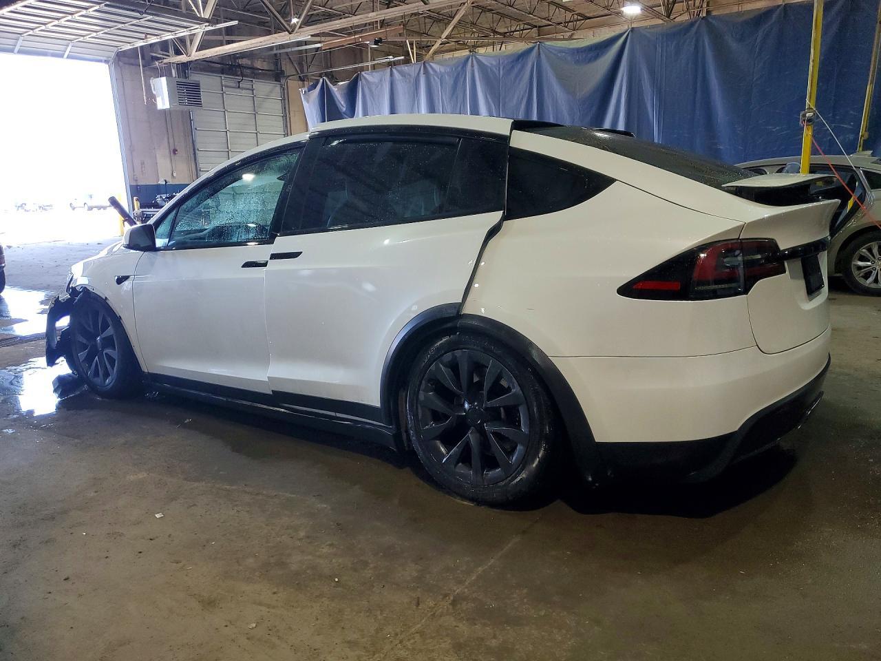 2023 Tesla Model X - Image 2