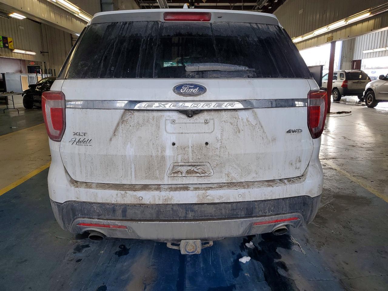 2016 Ford Explorer Xlt - Image 6