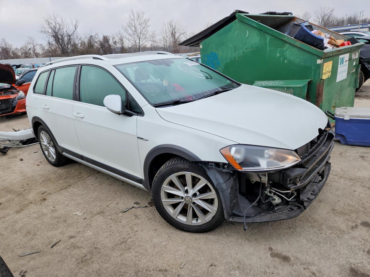 2017 Volkswagen Golf Alltrack S - Фото 4