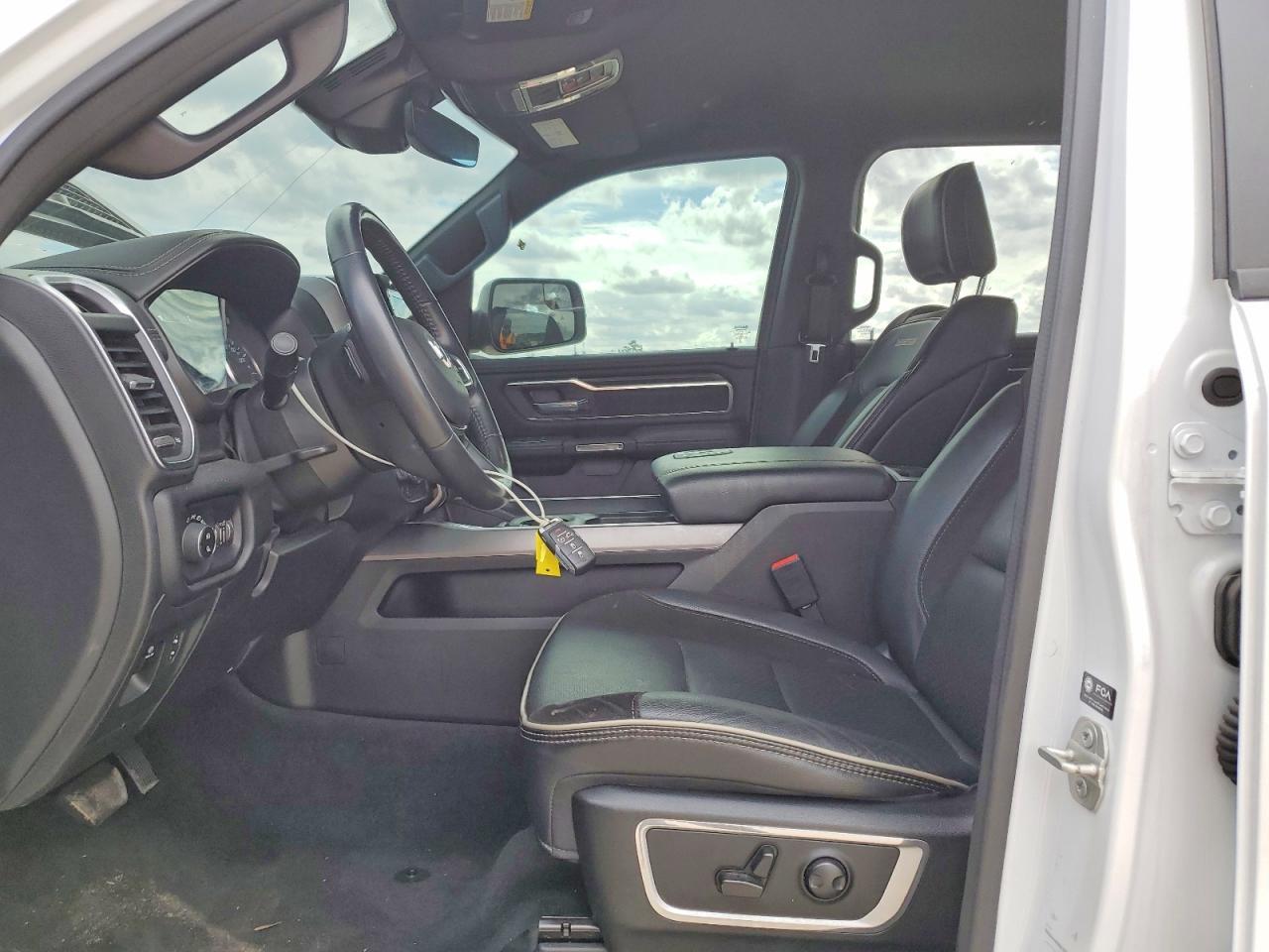 2023 Ram 1500 Laramie - Фото 7