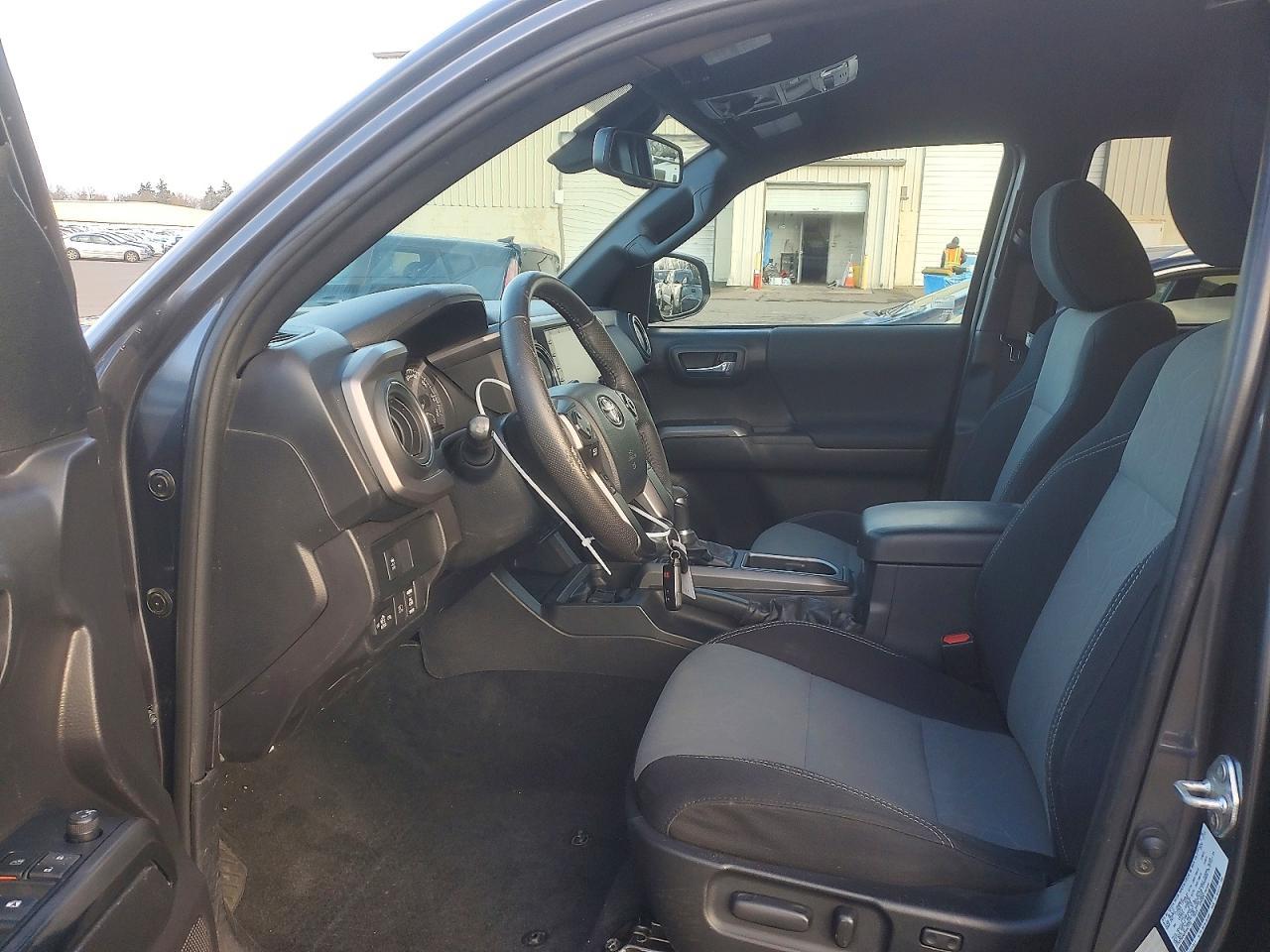 2023 Toyota Tacoma Double Cab - Фото 7