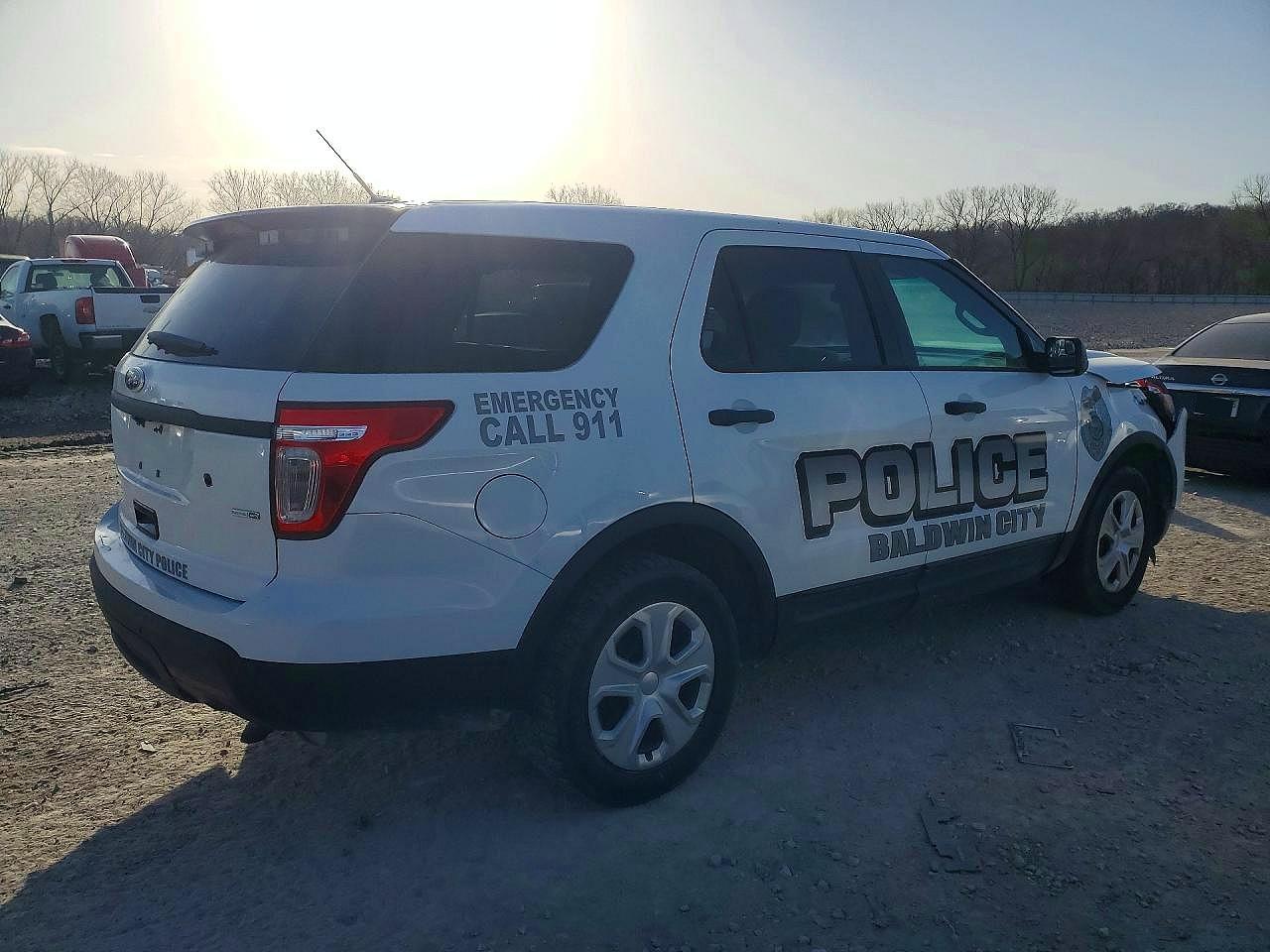 2015 Ford Explorer Police Interceptor - Фото 3