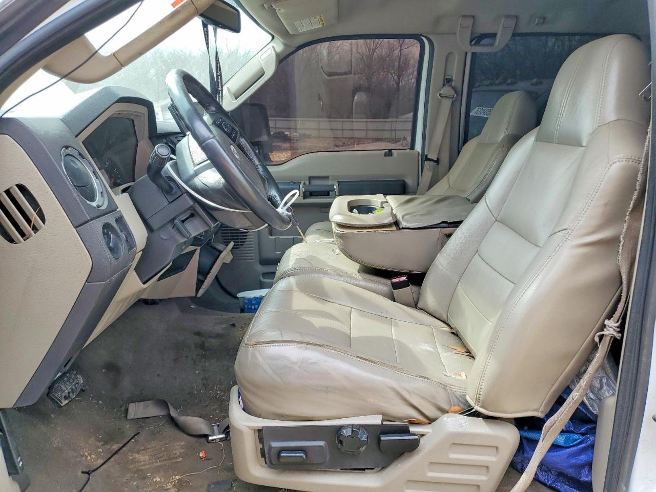 2010 Ford F350 Super Duty - Image 7