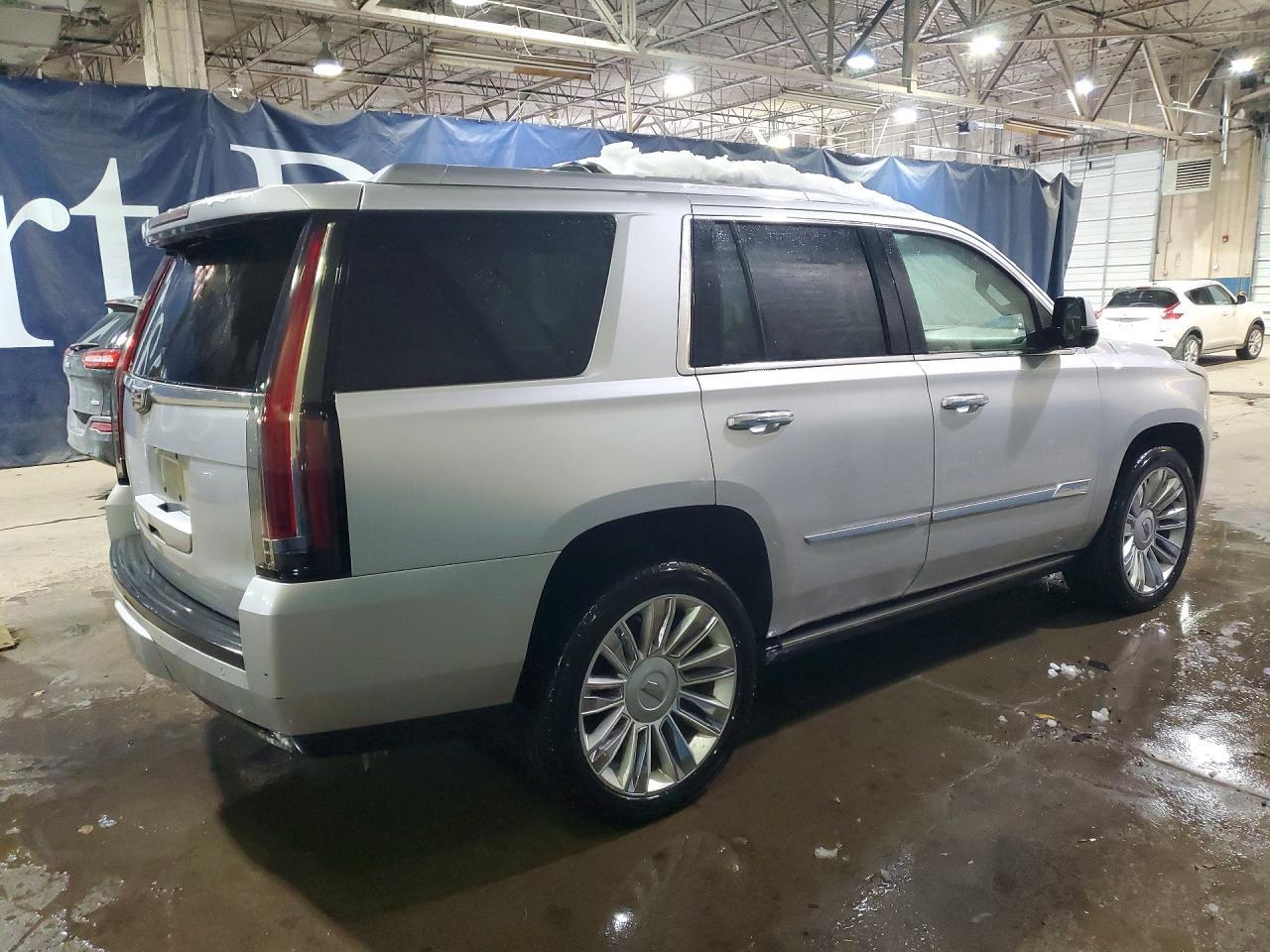 2015 Cadillac Escalade Platinum - Фото 3