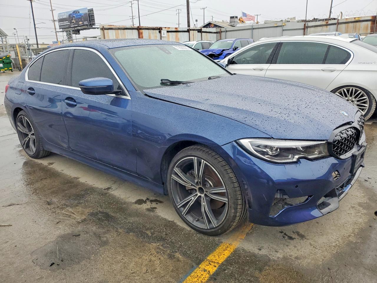 2021 BMW 330I - Фото 4