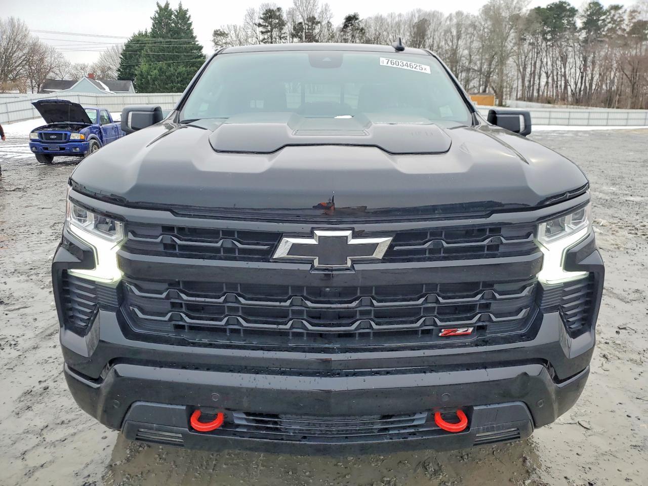 2024 Chevrolet Silverado - Image 5