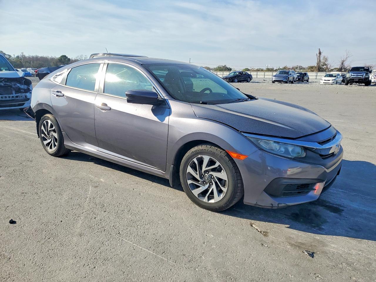 2017 Honda Civic Ex - Image 4