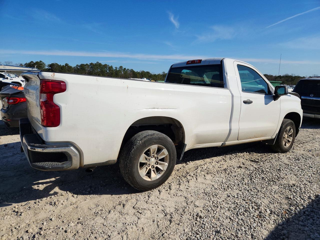 2021 Chevrolet Silverado C1500 - Фото 3
