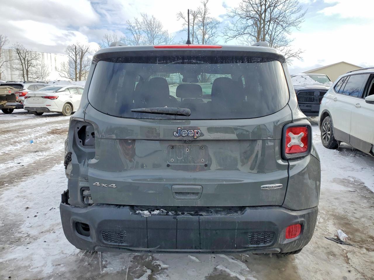2020 Jeep Renegade Latitude - Image 6