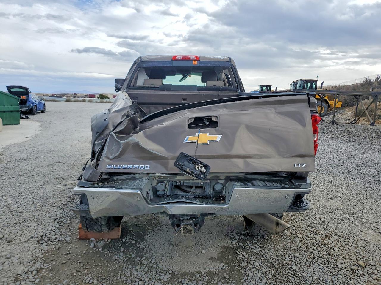 2015 Chevrolet Silverado K2500 Heavy Duty Ltz - Image 6