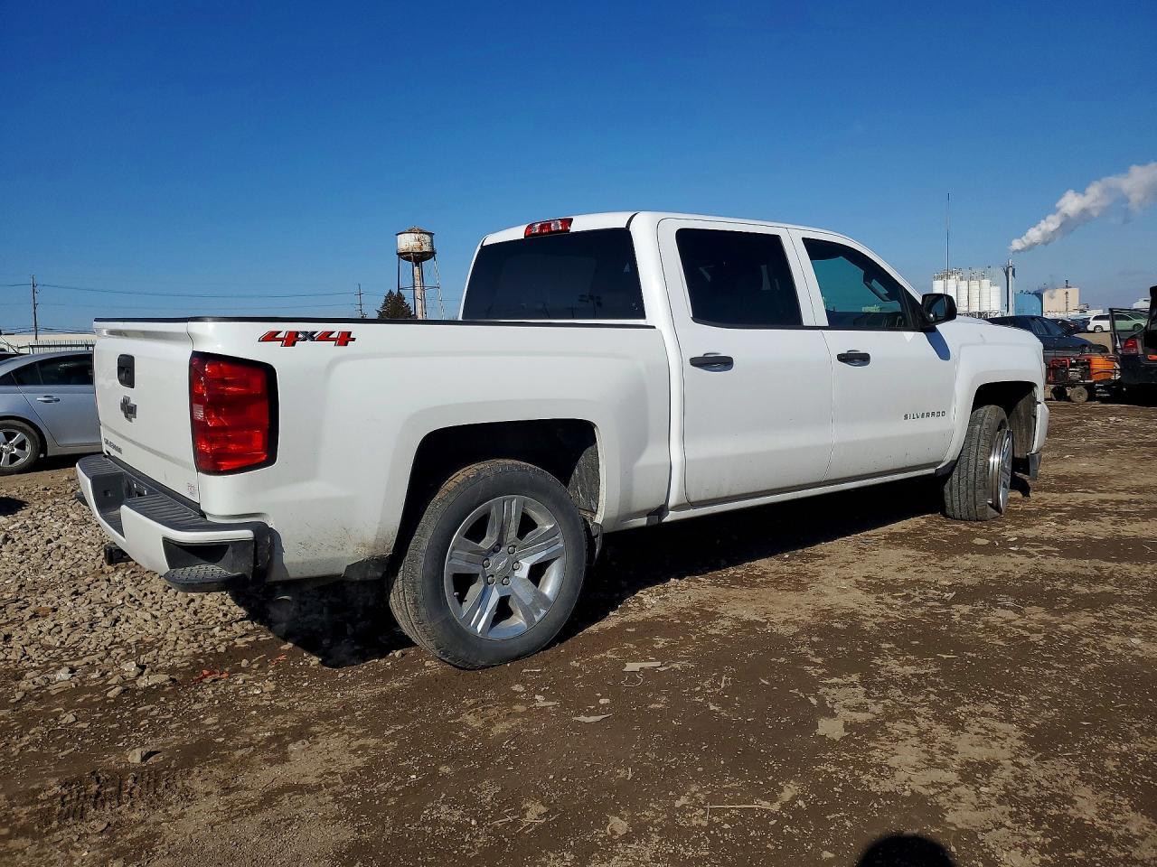 2018 Chevrolet Silverado K1500 Custom - Image 3