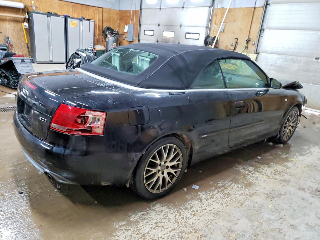 2009 Audi A4 2.0T Cabriolet - Фото 3