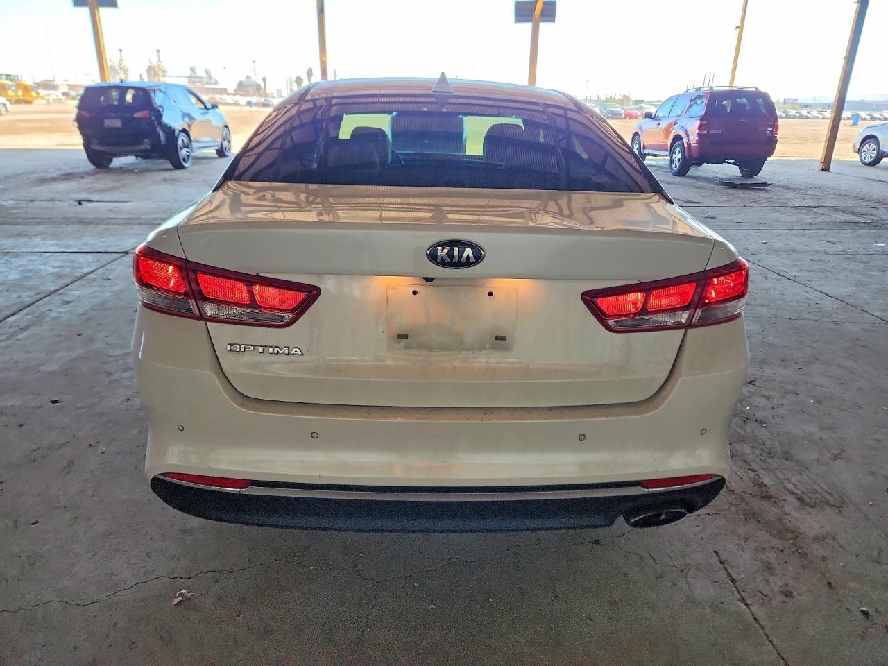 2018 Kia Optima Lx - Image 6
