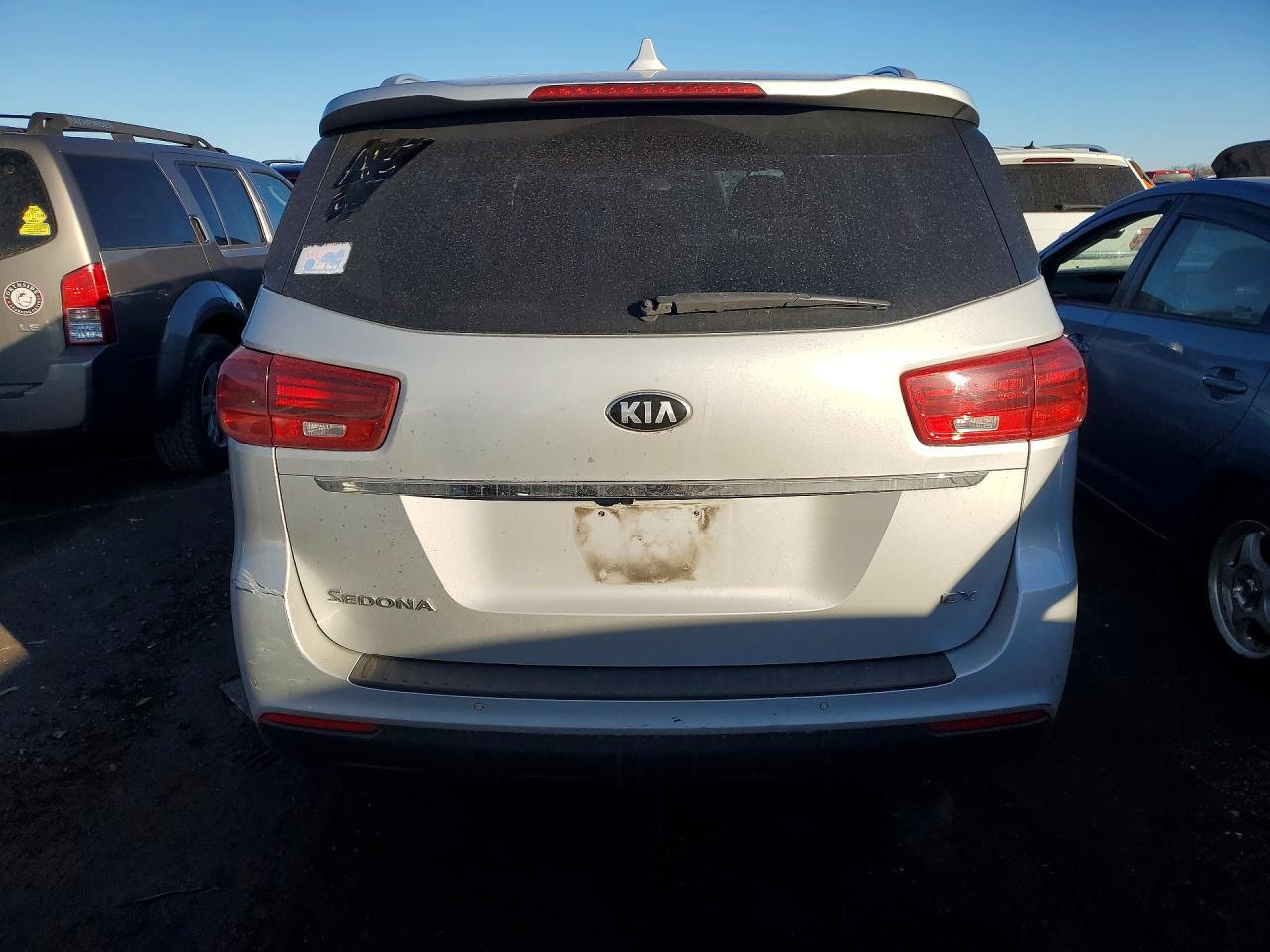 2019 Kia Sedona - Image 6