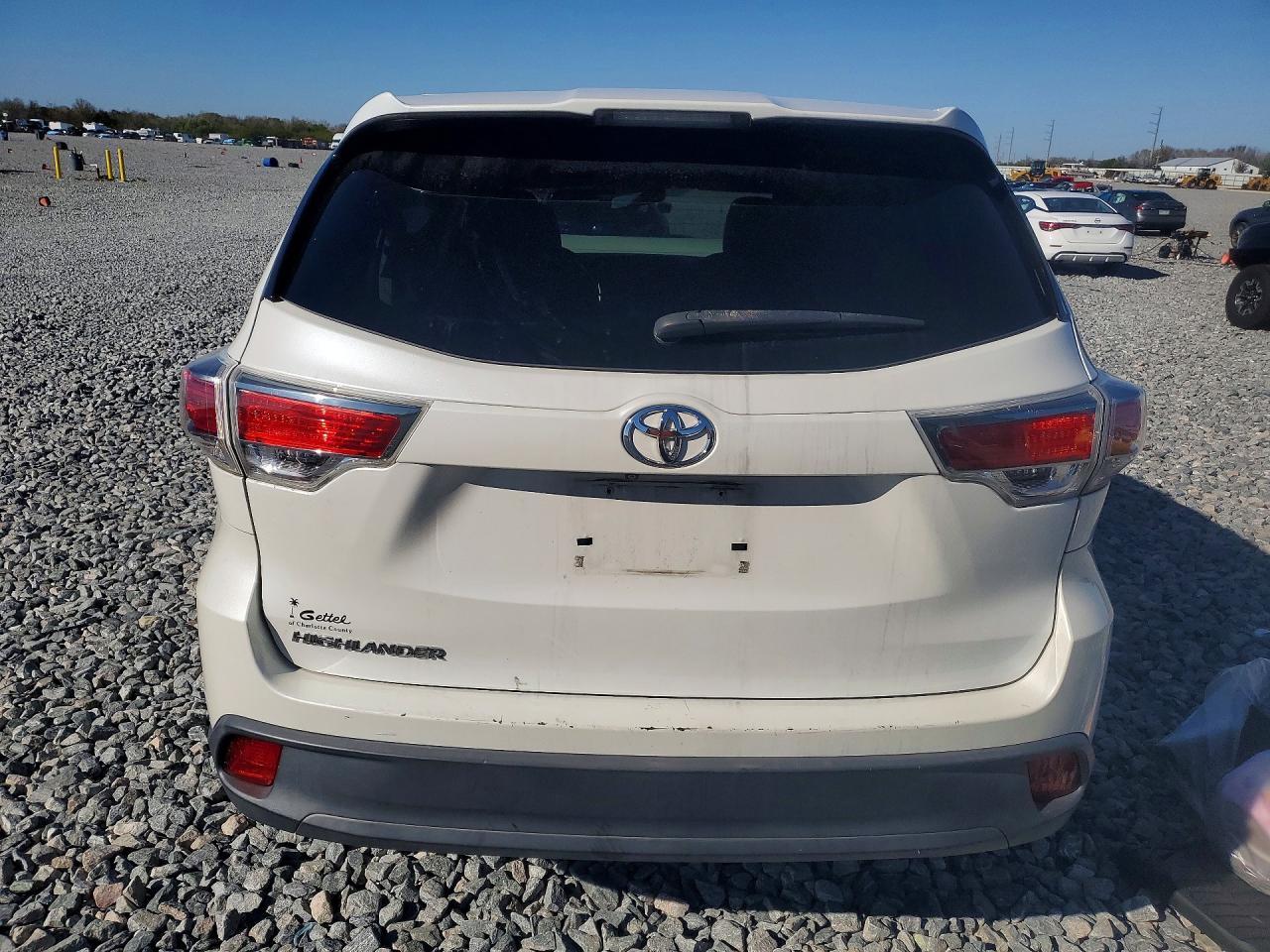 2016 Toyota Highlander Le - Фото 6