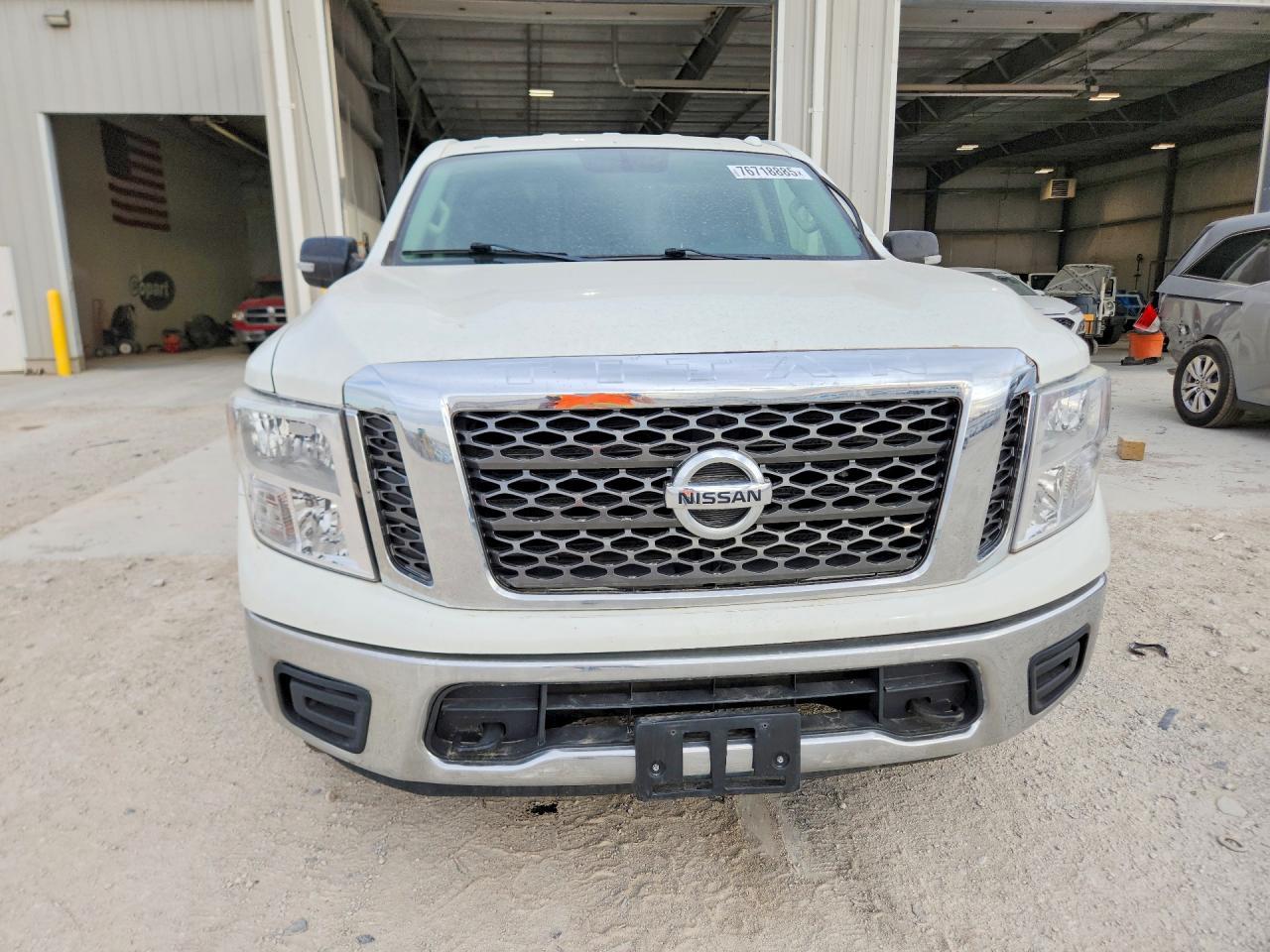 2017 Nissan Titan S - Image 5