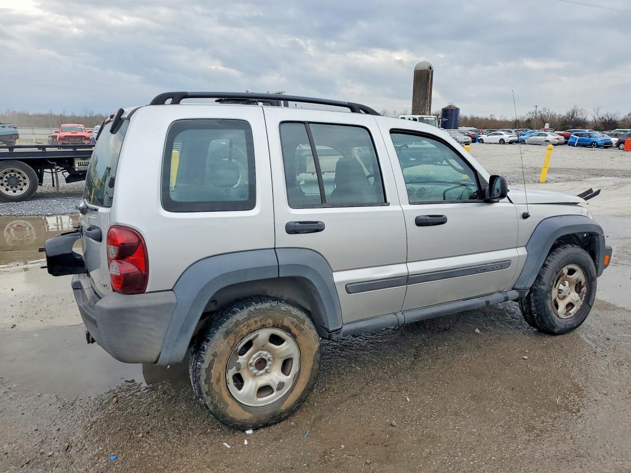 2007 Jeep Liberty Sport - Image 3