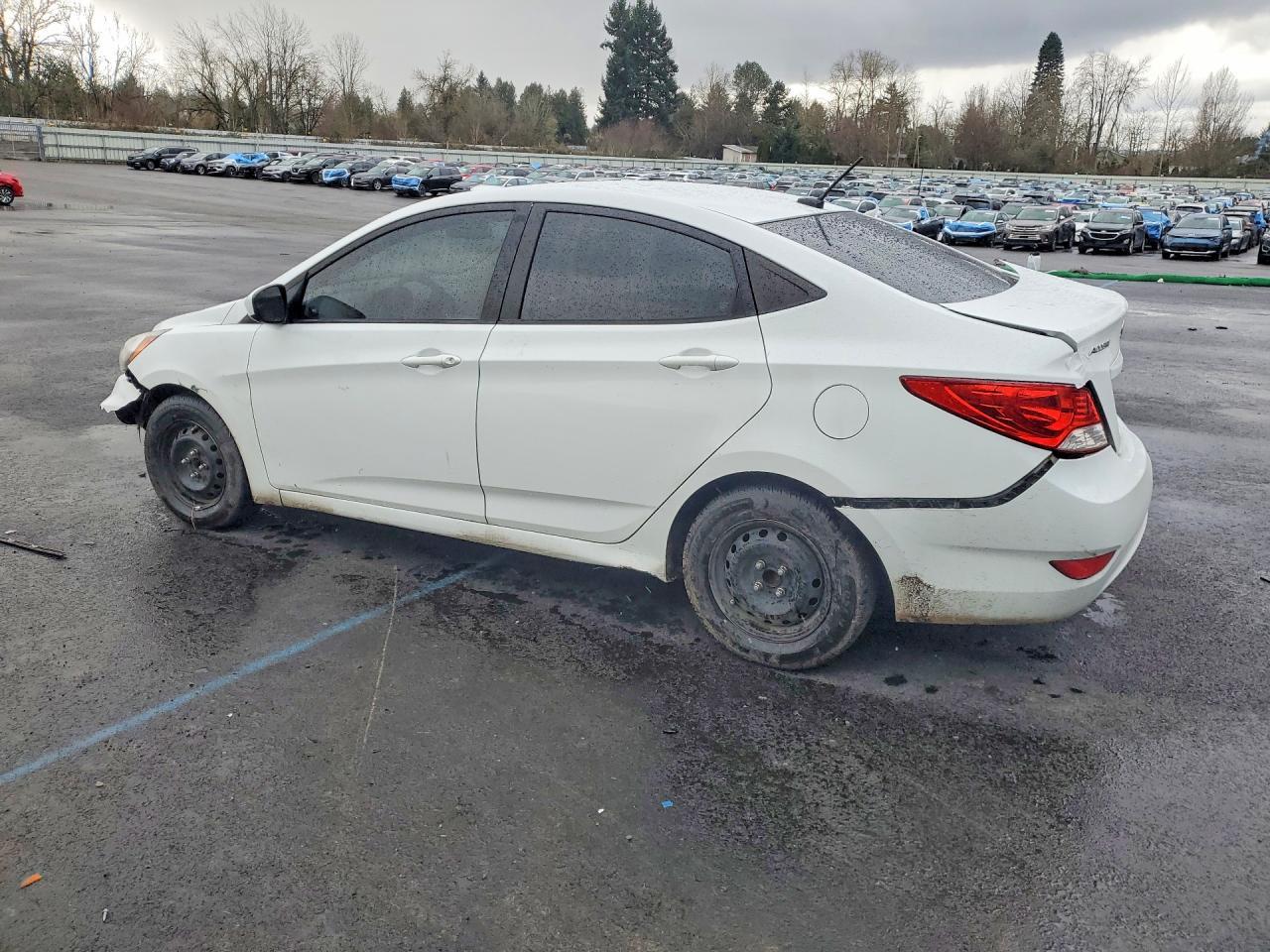 2014 Hyundai Accent Gls - Image 2