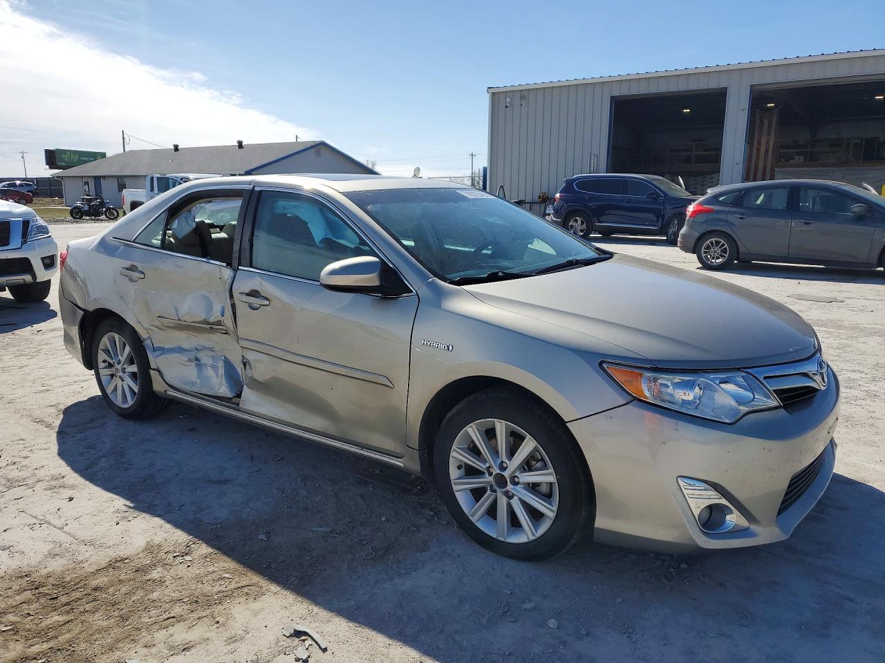 2013 Toyota Camry Hybrid - Фото 4