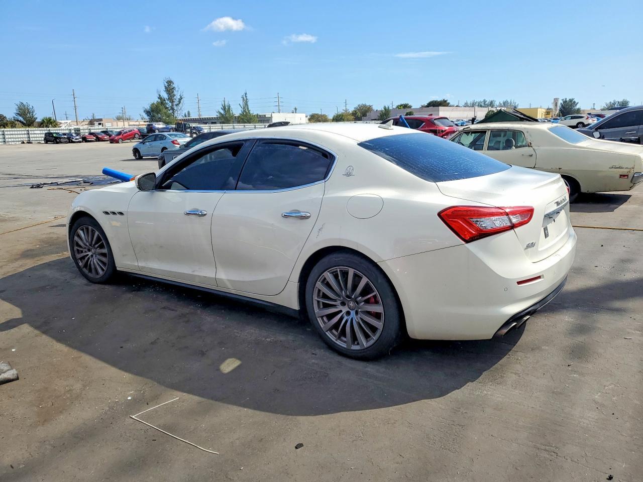 2018 Maserati Ghibli S - Фото 2