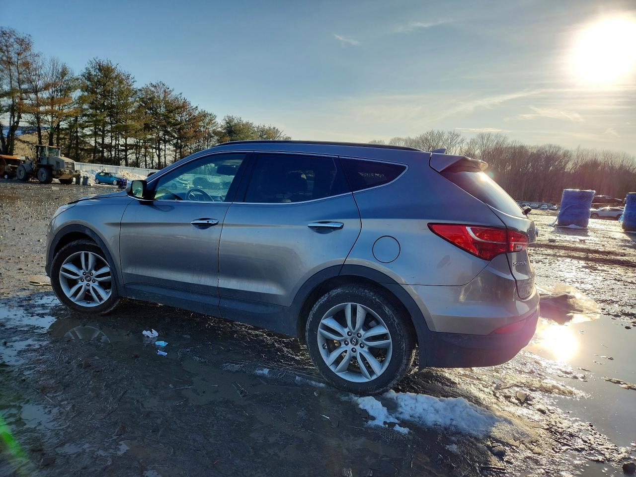 2014 Hyundai Santa Fe Sport 2.0T - Image 2