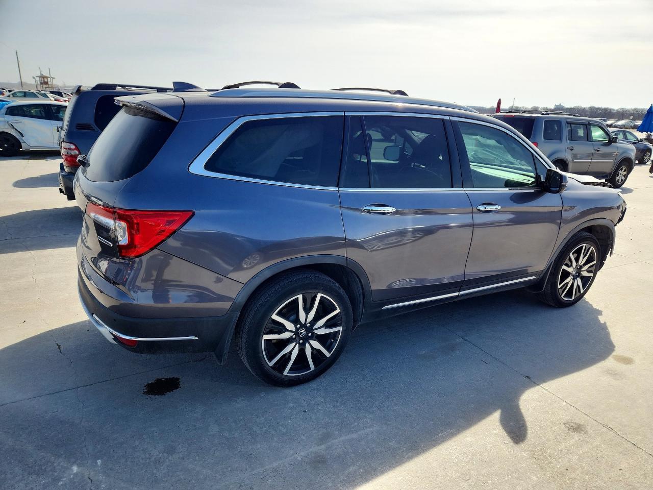 2020 Honda Pilot Touring - Фото 3