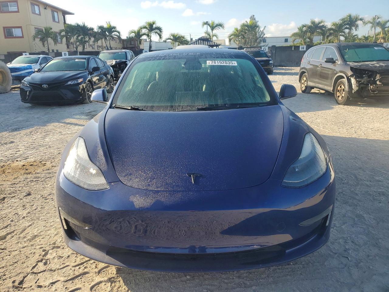 2023 Tesla Model 3 - Фото 5