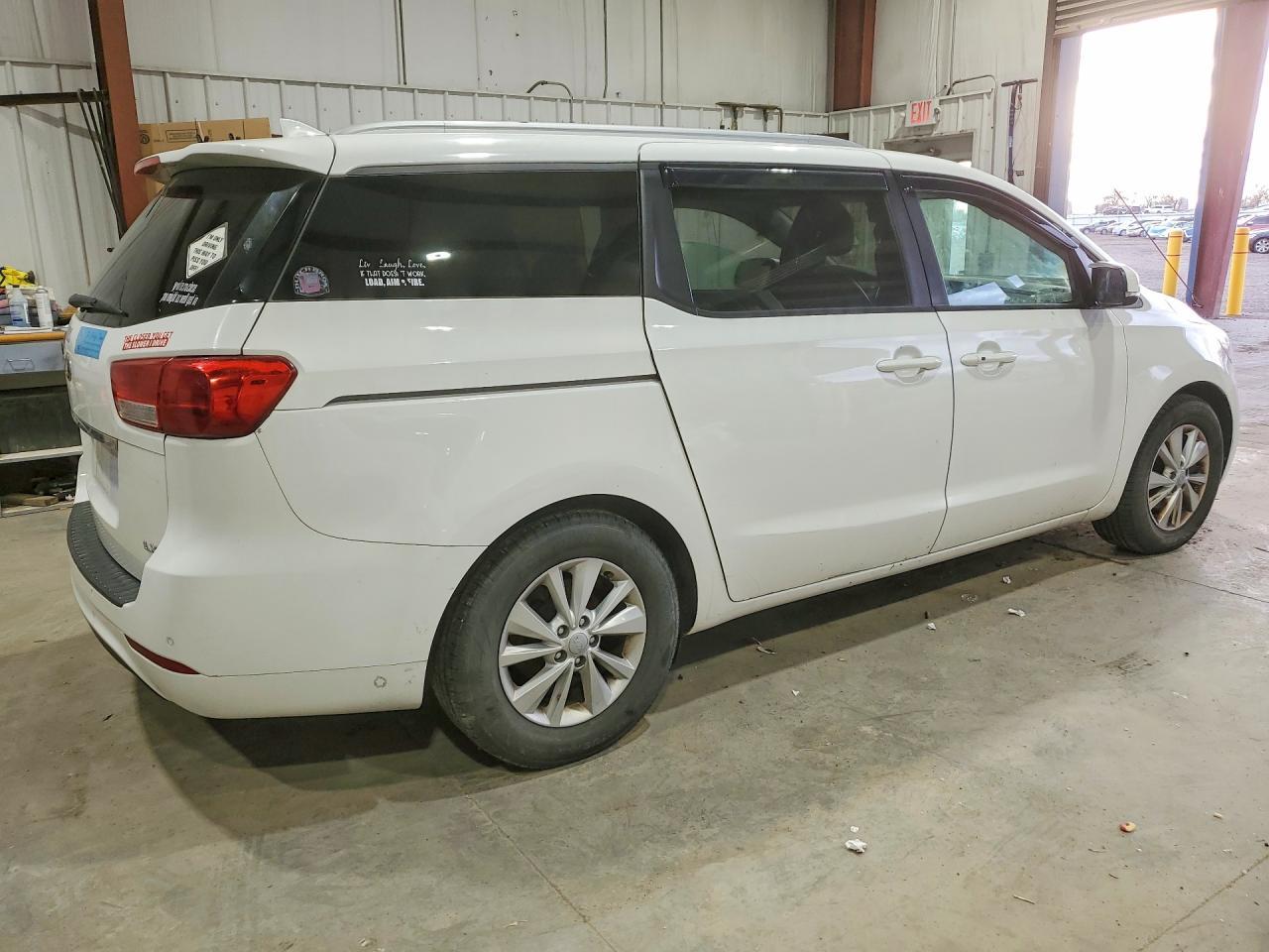 2017 Kia Sedona Lx - Фото 3