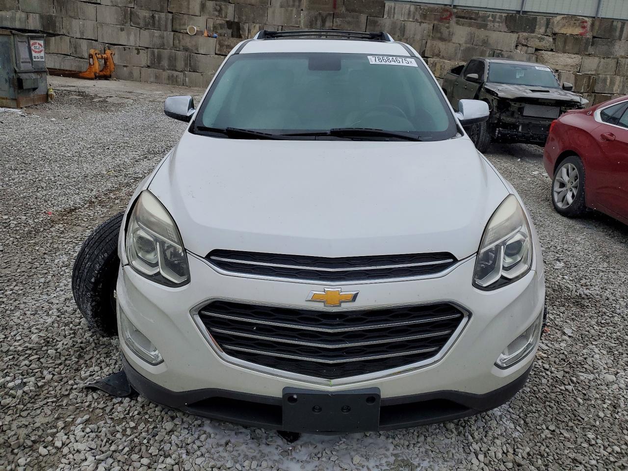 2017 Chevrolet Equinox Premier - Image 5