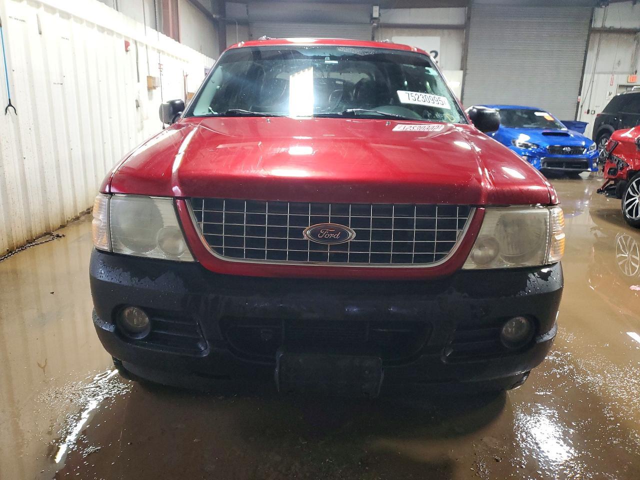 2004 Ford Explorer Limited - Фото 5