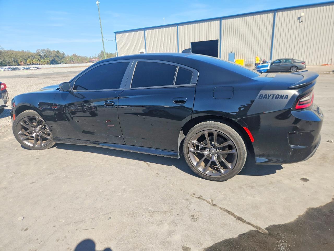 2023 Dodge Charger R - Фото 2