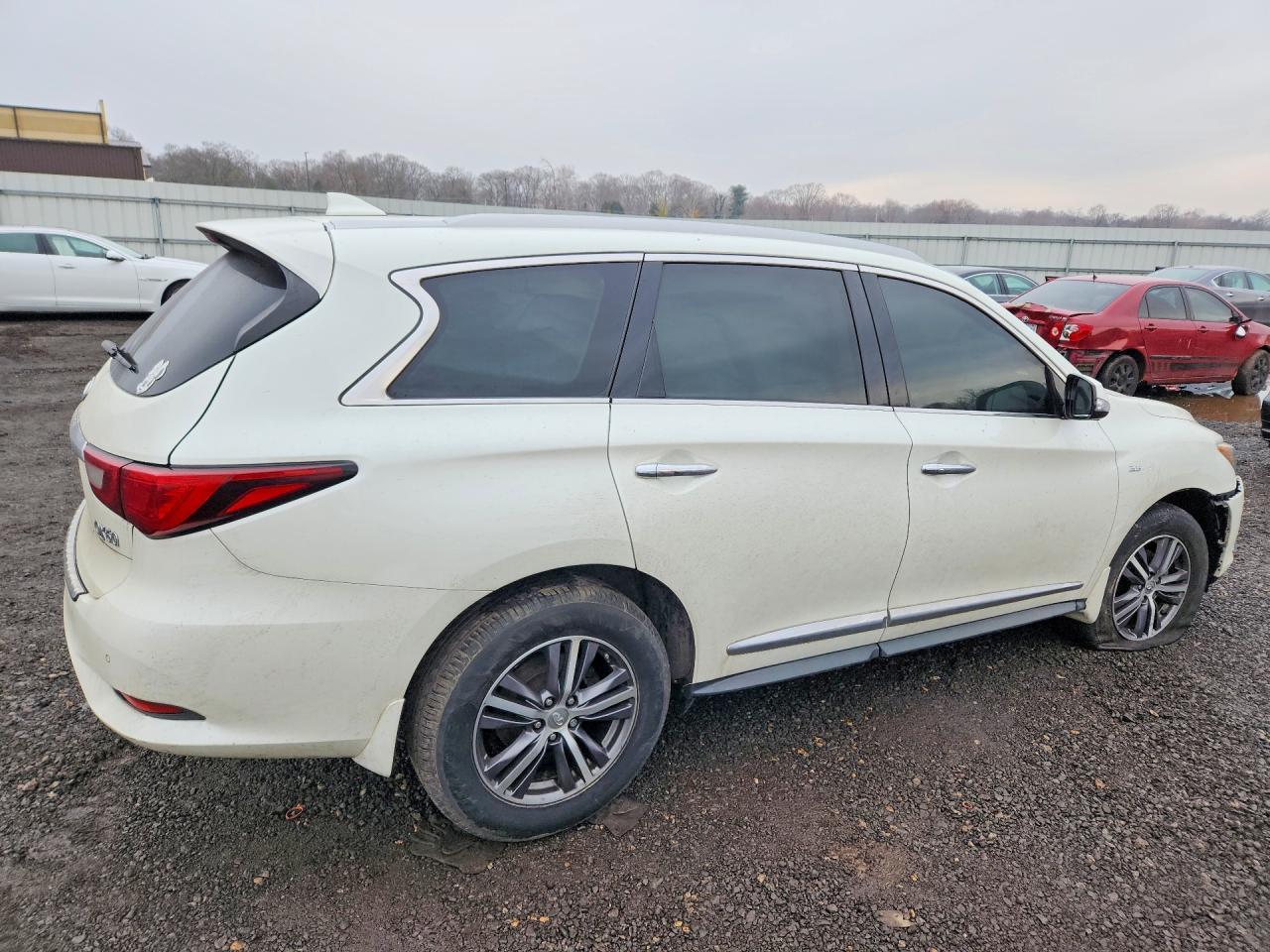 2019 Infiniti Qx60 Luxe - Фото 3
