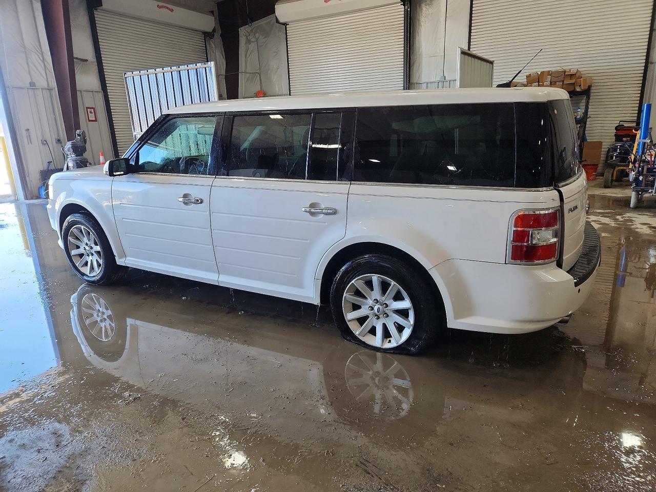 2011 Ford Flex Sel - Image 2