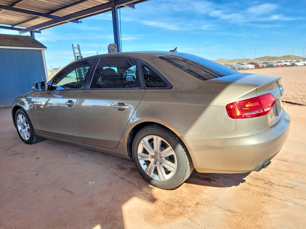 2011 Audi A4 Premium - Фото 2
