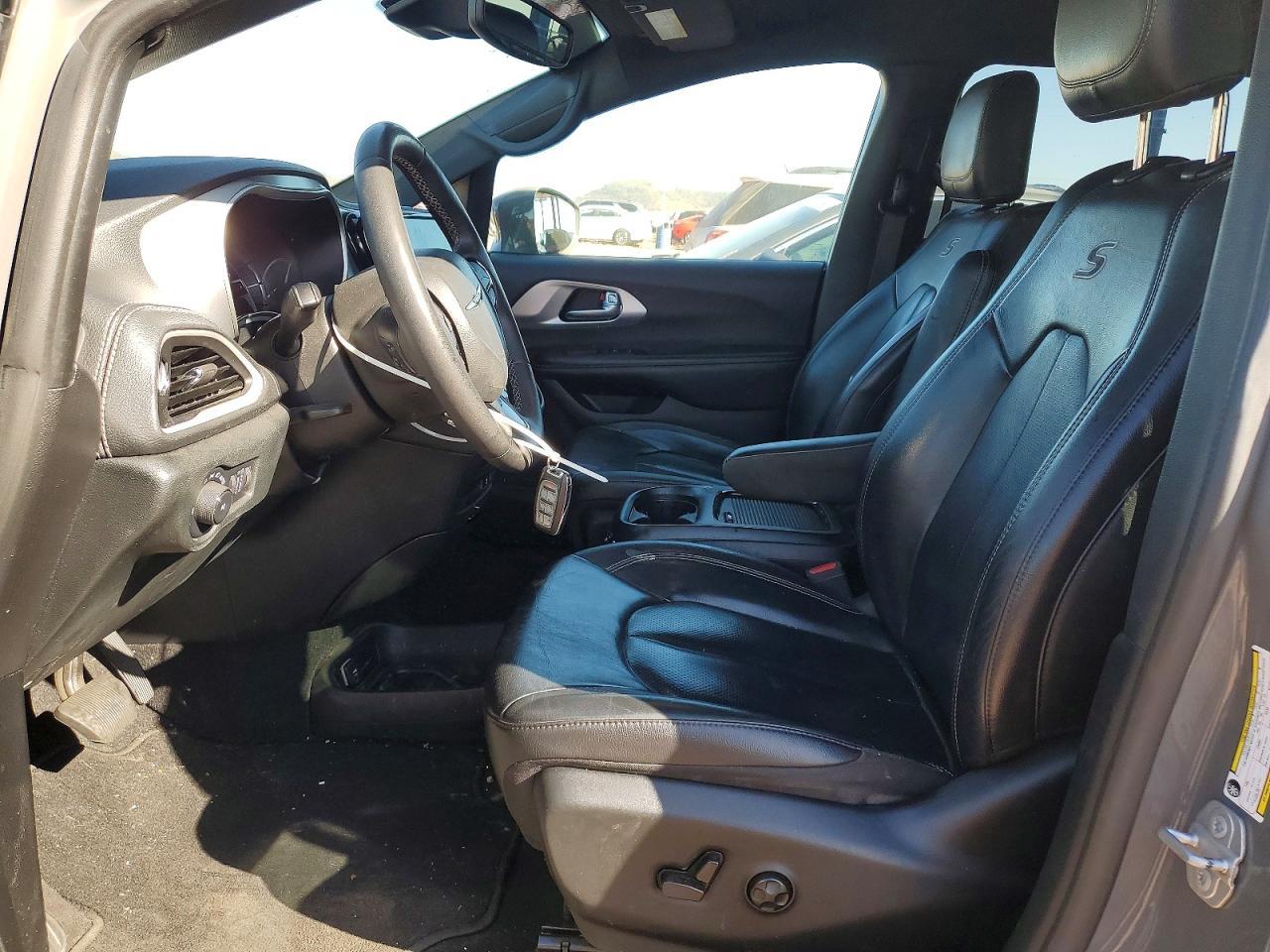 2022 Chrysler Pacifica Hybrid Touring L - Фото 7
