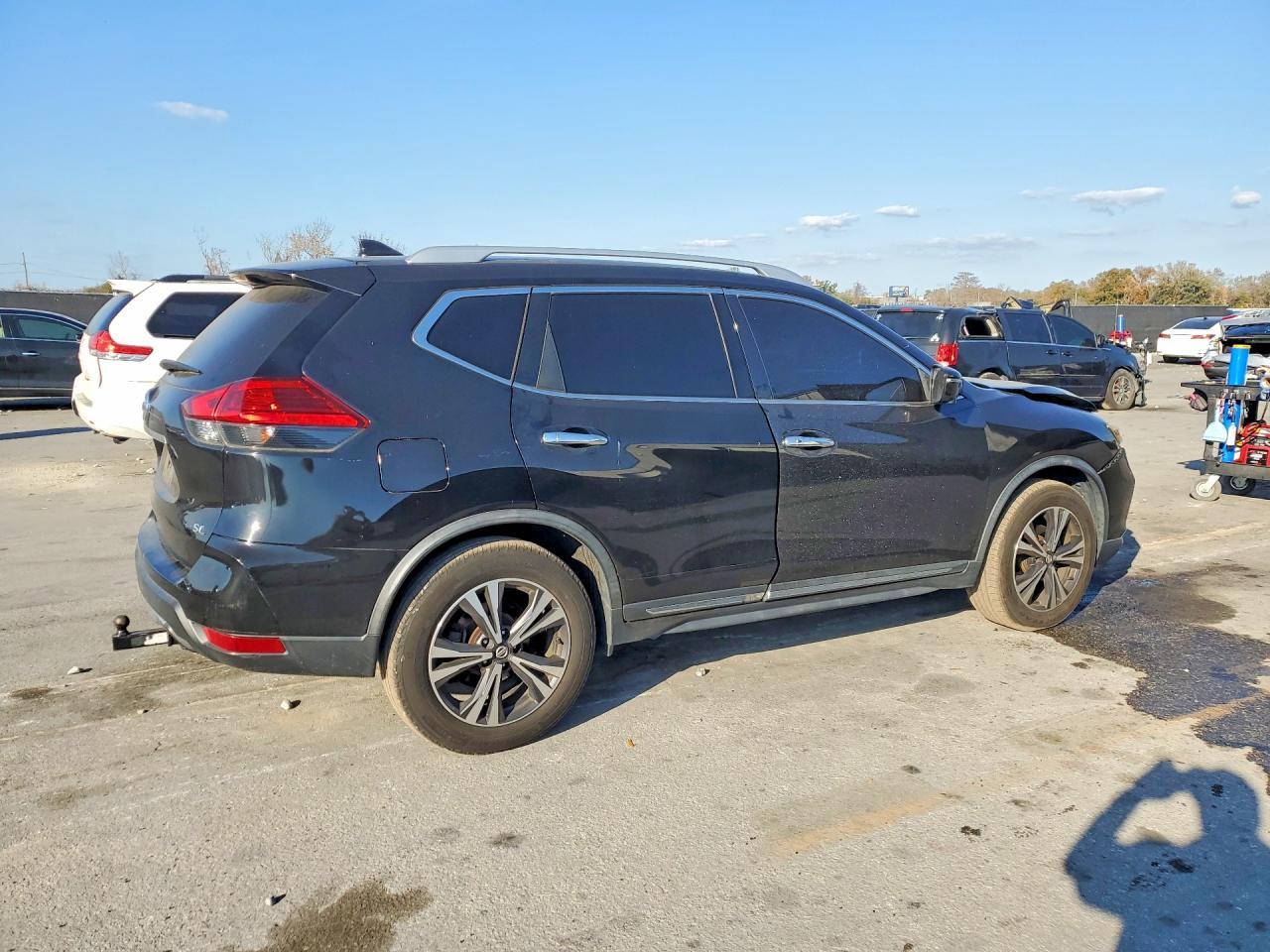 2017 Nissan Rogue Sl - Image 3