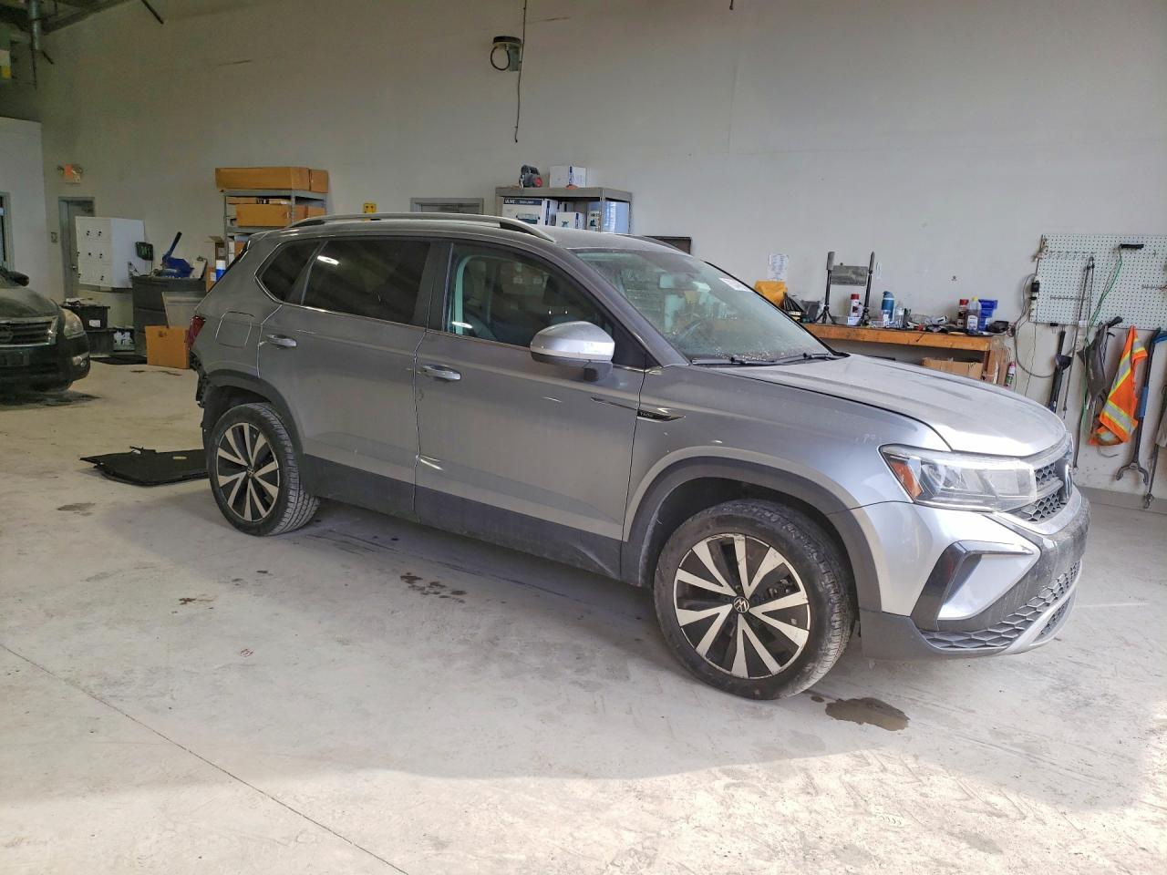 2022 Volkswagen Taos Se - Image 4
