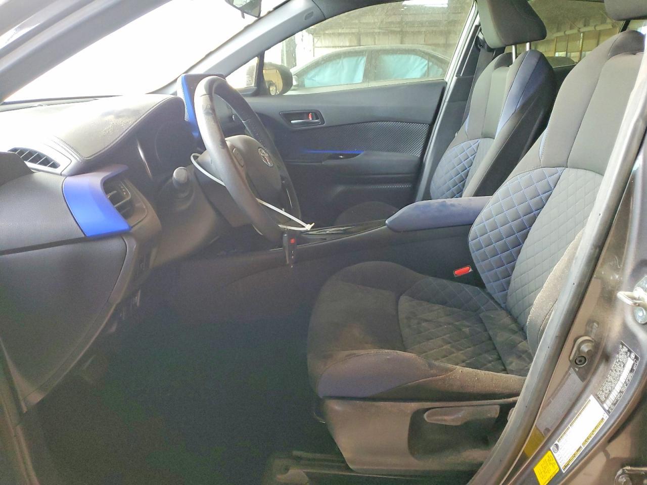 2021 Toyota C-Hr Xle - Фото 7