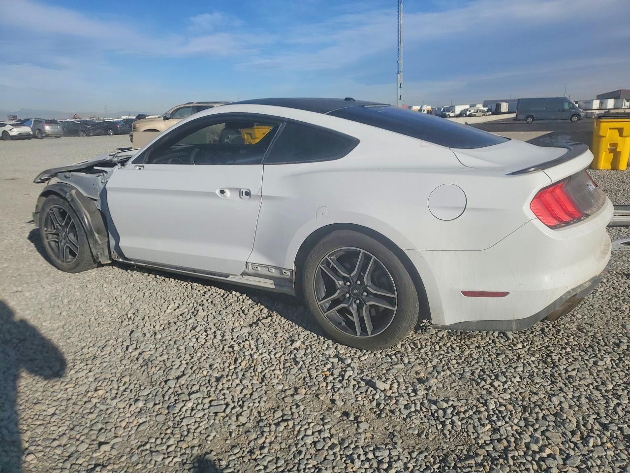 2019 Ford Mustang Gt - Фото 2