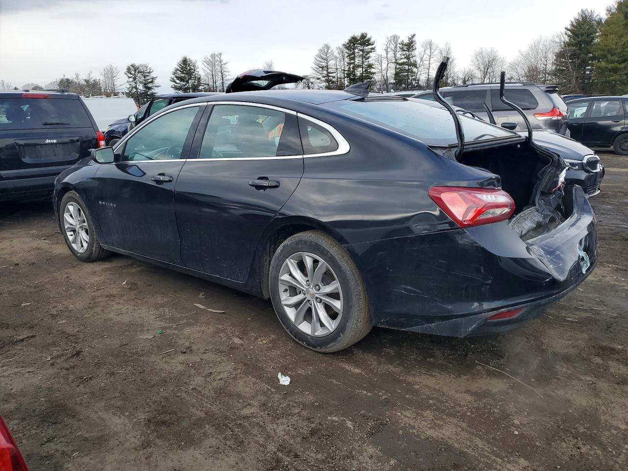 2022 Chevrolet Malibu Lt - Фото 2