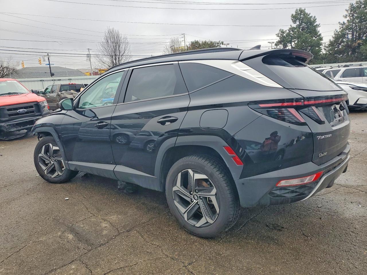 2022 Hyundai Tucson Limited - Image 2
